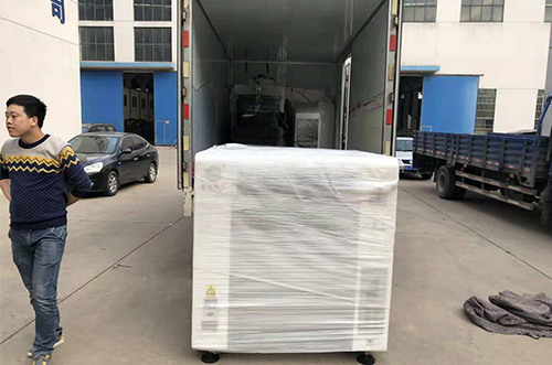 蘇州客戶SMT設(shè)備專車送貨，貨到上門安裝調(diào)試