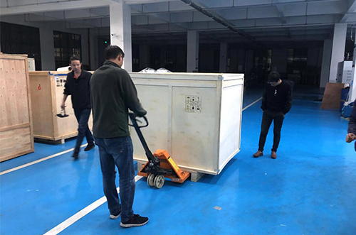 蚌埠客戶SMT設(shè)備專車送貨，貨到上門安裝調(diào)試